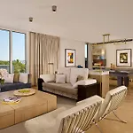 The Ritz-carlton, 5*