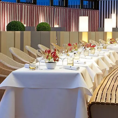 Hotel The Ritz-carlton, 5*