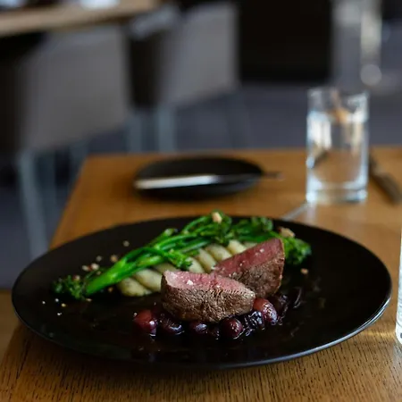 호텔 The Ritz-carlton, 5*