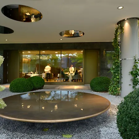The Ritz-carlton, 5*