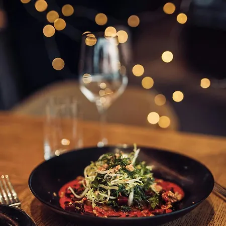 Hotel The Ritz-carlton, 5*