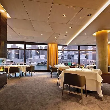The Ritz-carlton, Hotel