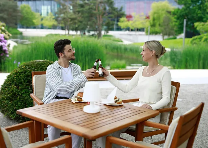 The Ritz-carlton, Hotel