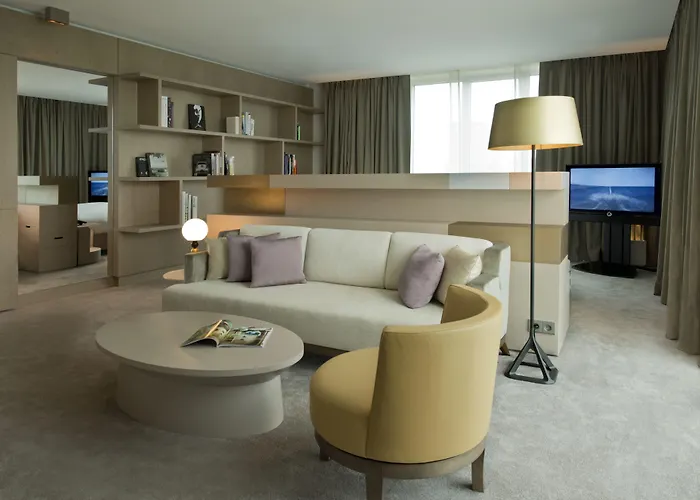 Hotel The Ritz-carlton,