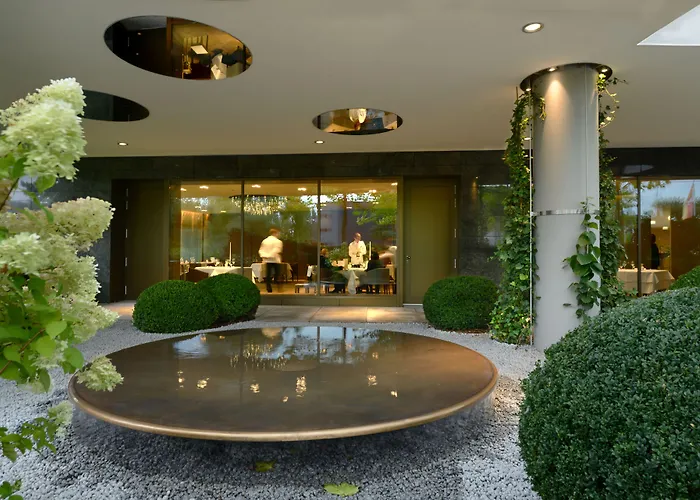 The Ritz-carlton, 5*