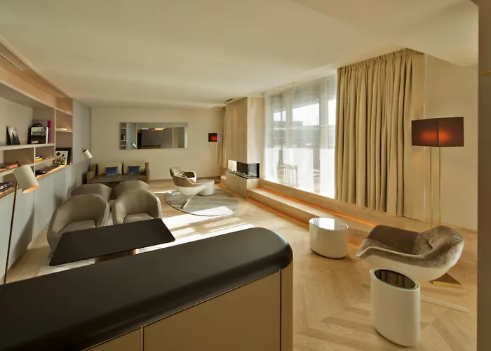 Hotel The Ritz-carlton,