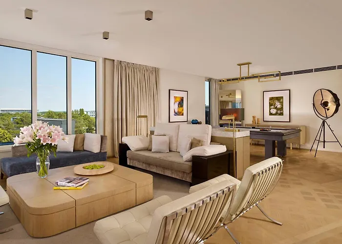 The Ritz-carlton, 5*